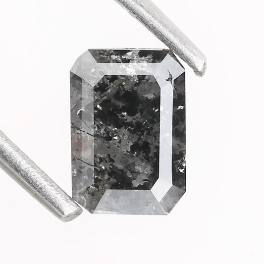 0.61 Carat 6.14 MM Natural Gray Emerald Salt and Pepper Diamond - Blackdiamond