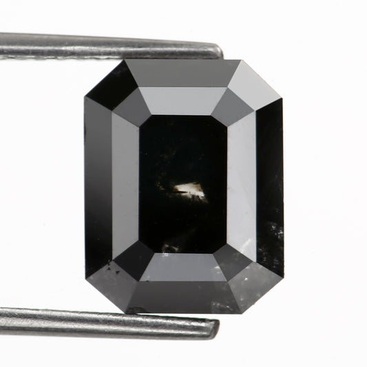 emerald-cut-salt-and-pepper-diamond-2.90-carat-fancy-black