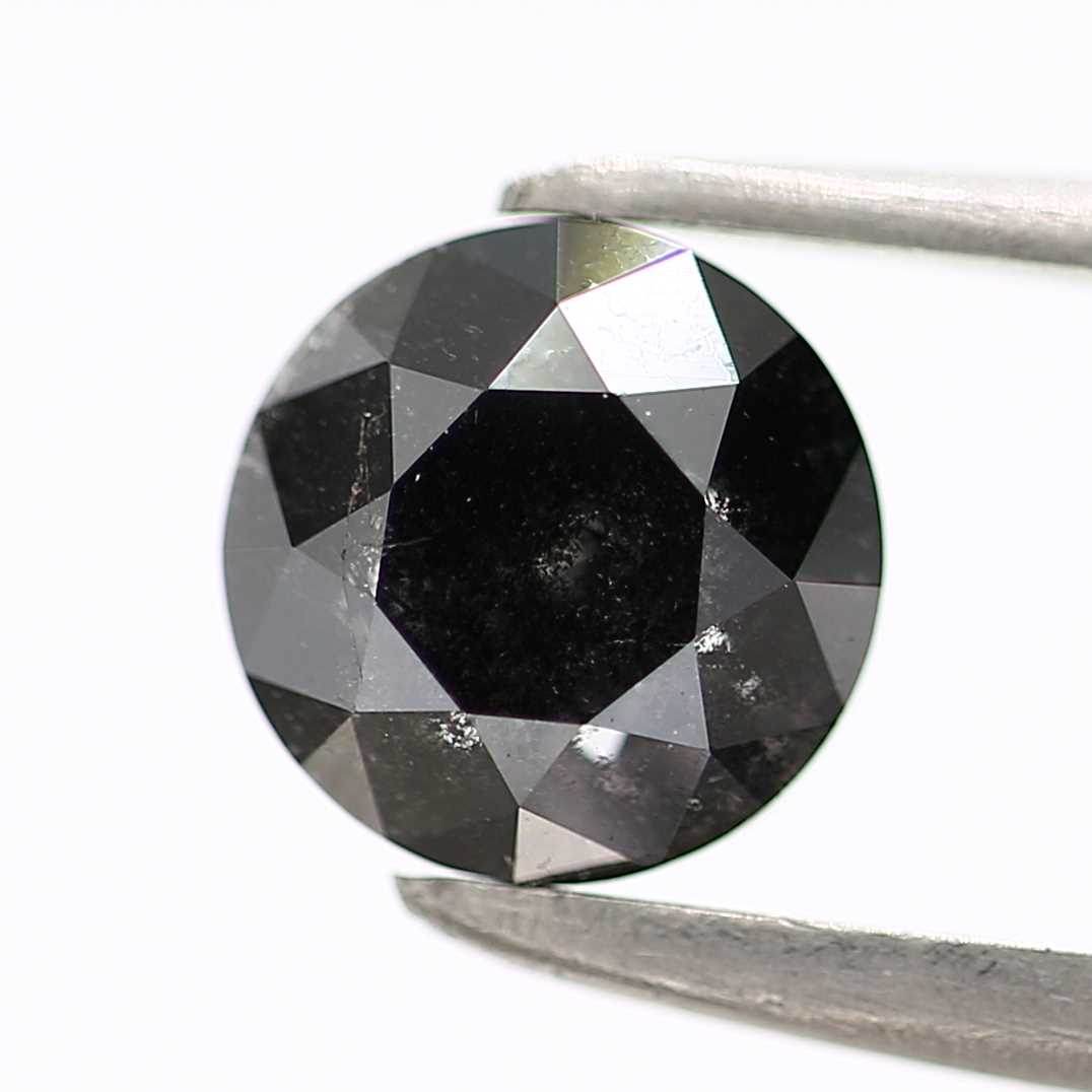 0.96 carat, Fancy Black Diamond, Round Shape, Natural Diamond 5.8 MM - Blackdiamond