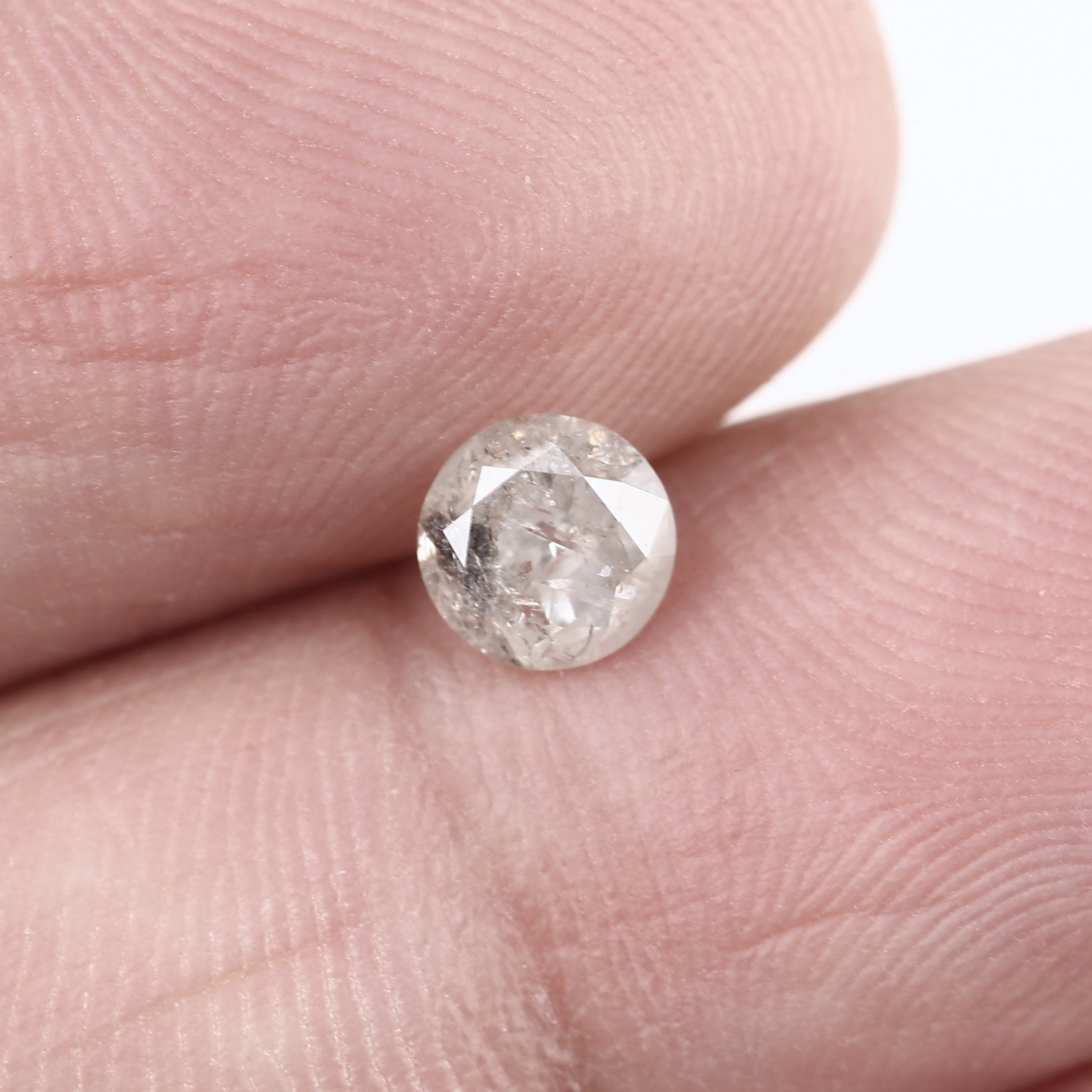 0.59 ct icy salt and pepper diamond 