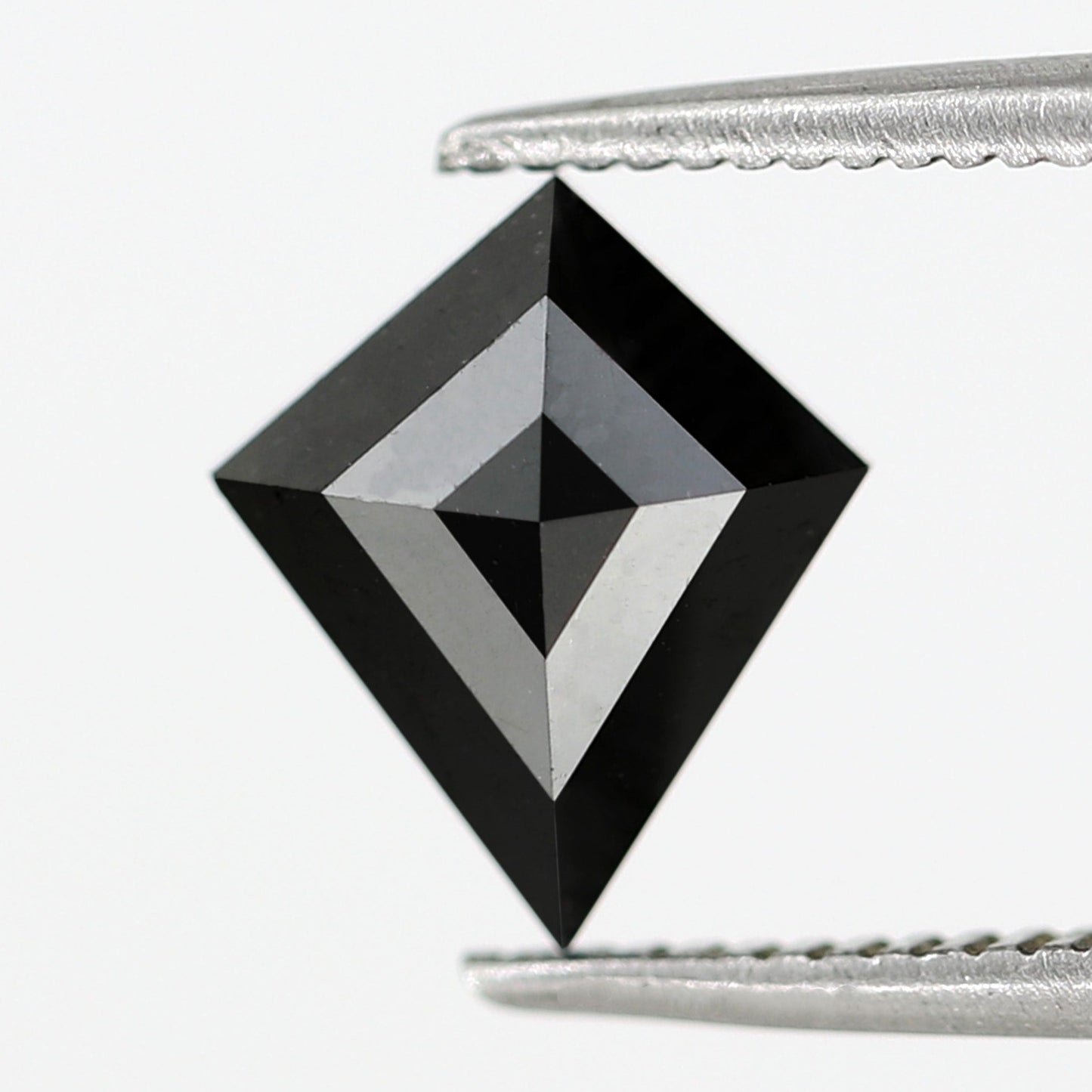 kite-black-diamond