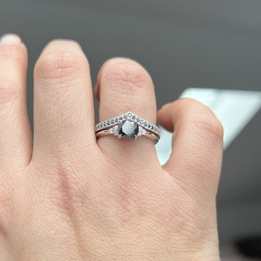 Swaro Black and White Diamond Ring - Blackdiamond